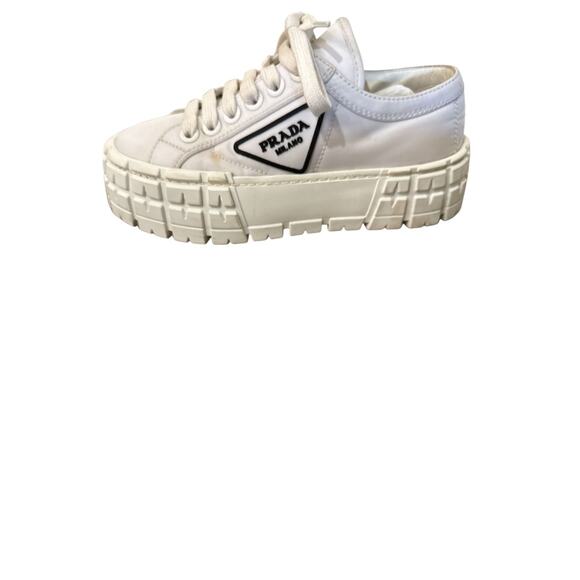 Prada WHITE Nylon White Platform Lug Sole Flat Low Top Trainer Sneaker SZ 5 (35) - Picture 1 of 7